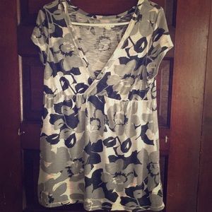 🍀 (2 items bundle for $7) Shirt